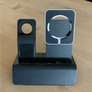 Charging stand for iPhone, Apple Watch and iPods. NWOT